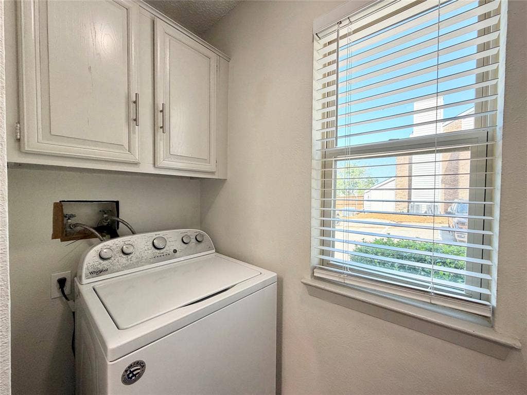 3635 Garden Brook Drive, #2400, Farmers Branch, TX 75234 Washer