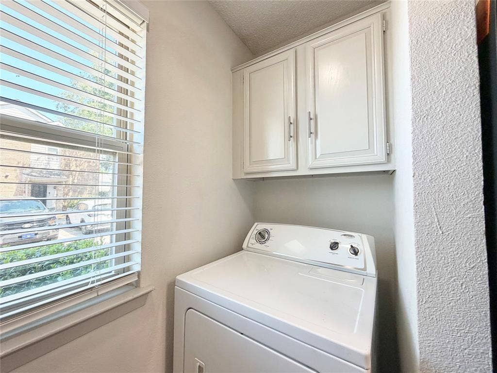 3635 Garden Brook Drive, #2400, Farmers Branch, TX 75234 Dryer