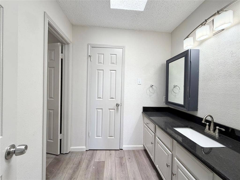 3635 Garden Brook Drive, #2400, Farmers Branch, TX 75234 3635 Garden Brook Drive, #2400, Farmers Branch, TX 75234