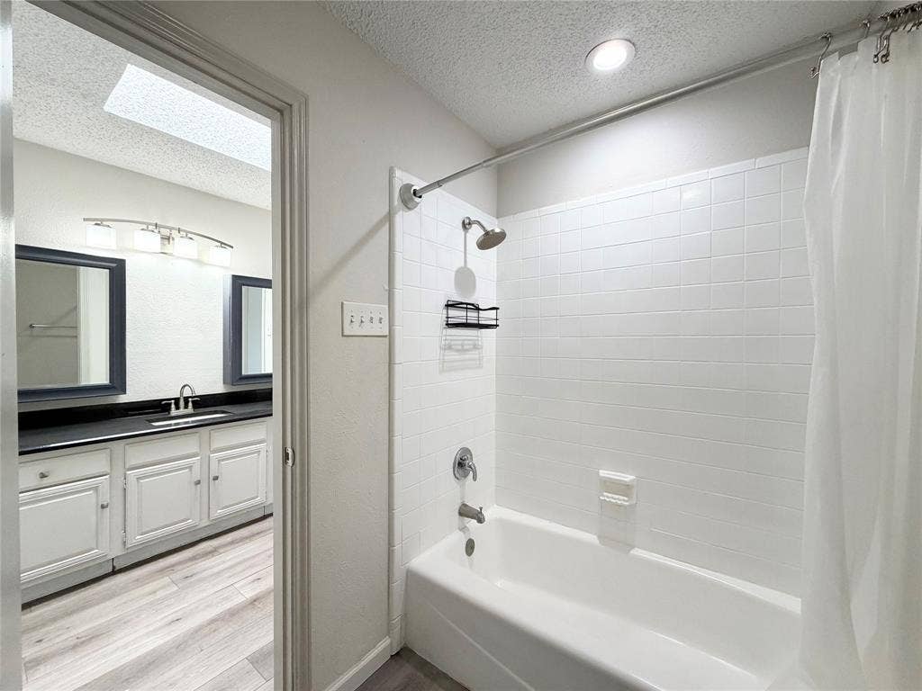 3635 Garden Brook Drive, #2400, Farmers Branch, TX 75234 3635 Garden Brook Drive, #2400, Farmers Branch, TX 75234