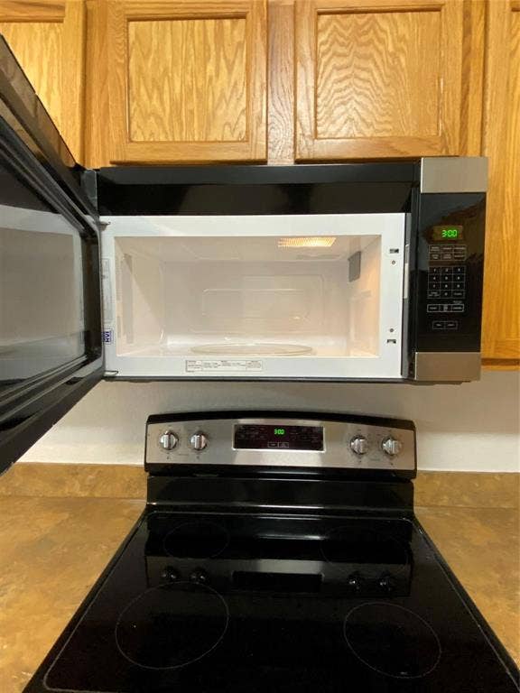2212 Snake River Drive, Granbury, TX 76048 2212 Snake River Drive, Granbury, TX 76048