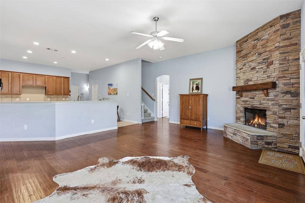 713 Saddle Ridge Trail, Weatherford, TX 76087