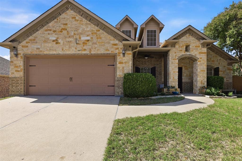 713 Saddle Ridge Trail, Weatherford, TX 76087