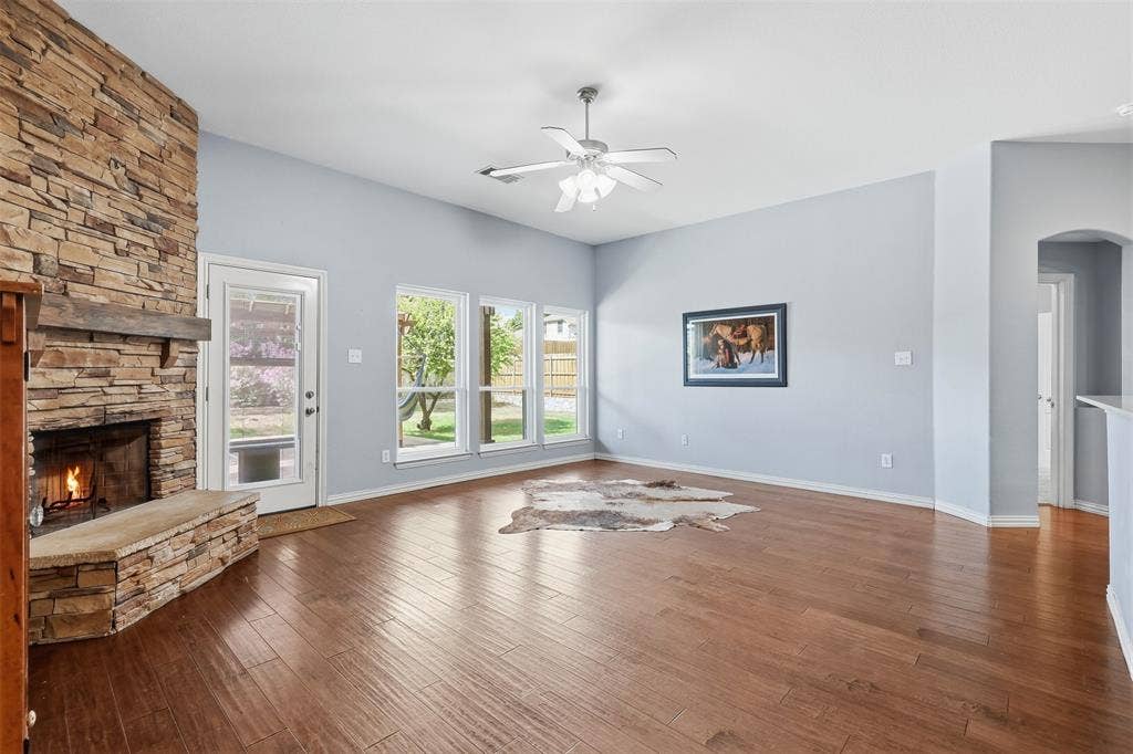 713 Saddle Ridge Trail, Weatherford, TX 76087