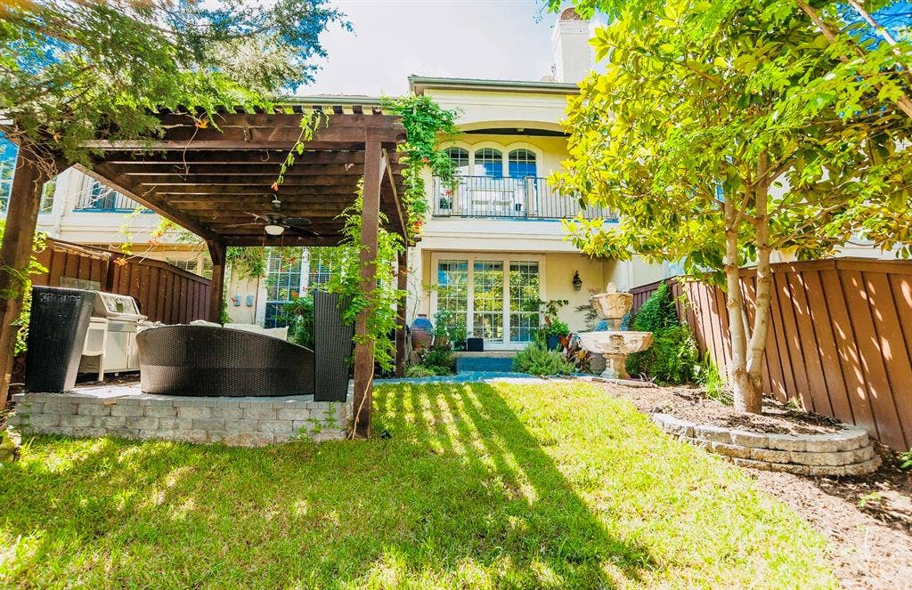 4208 Spyglass Hill Lane, Irving, TX 75038 4208 Spyglass Hill Lane, Irving, TX 75038