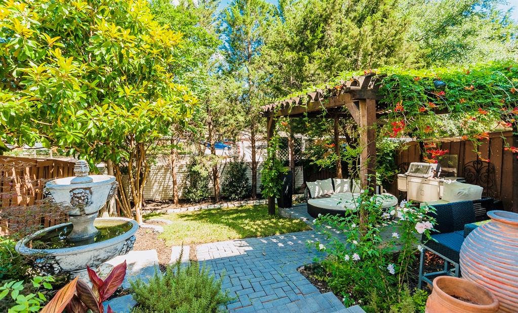 4208 Spyglass Hill Lane, Irving, TX 75038 4208 Spyglass Hill Lane, Irving, TX 75038