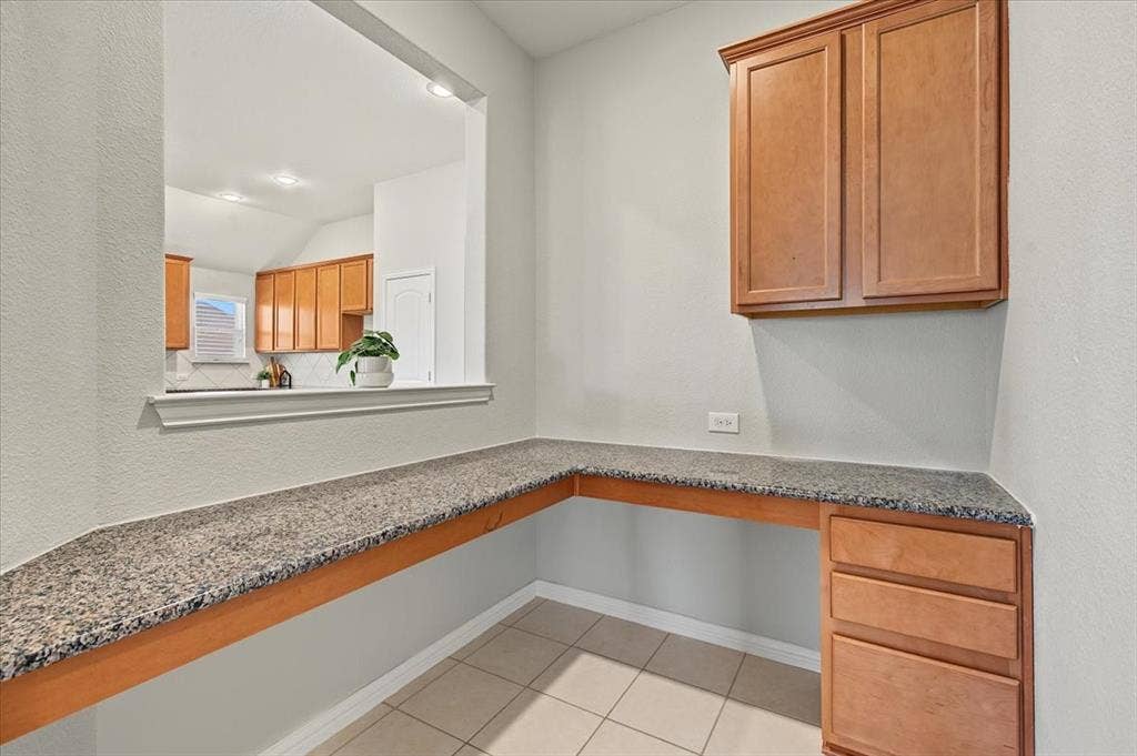 5949 Silverhollow Drive, Fort Worth, TX 76137