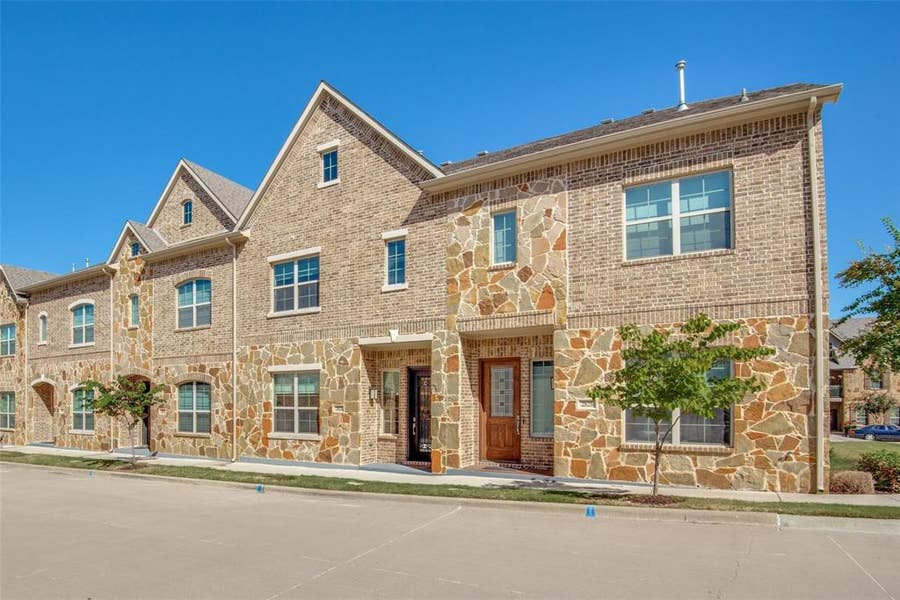 Property photo for 2821 Lindale Drive, Carrollton, TX
