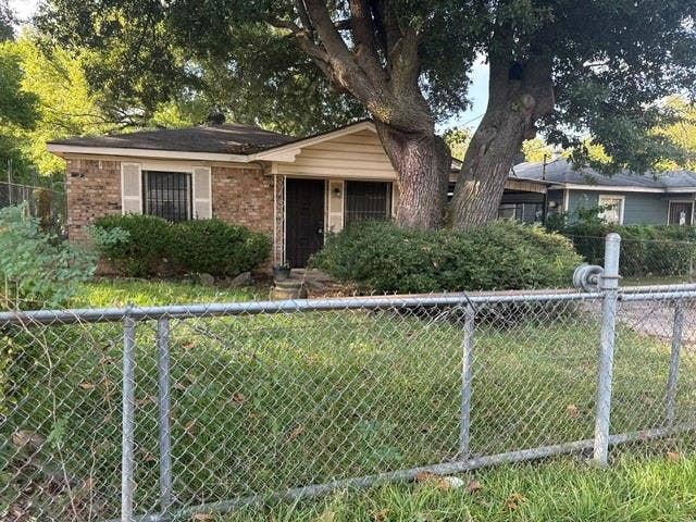 Property photo for 561 Sassafras Avenue, Shreveport, LA