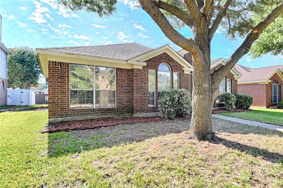 Property photo for 1015 Draycot Court, Allen, TX