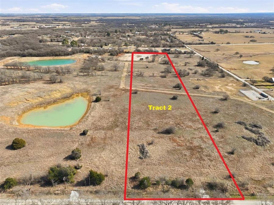 Property photo for 935 County Road 404, Alvarado, TX
