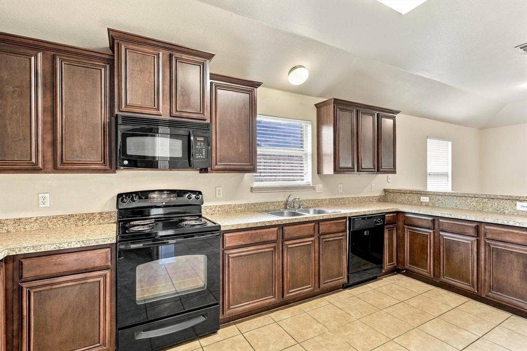 2515 Wynngate Drive, Seagoville, TX 75159