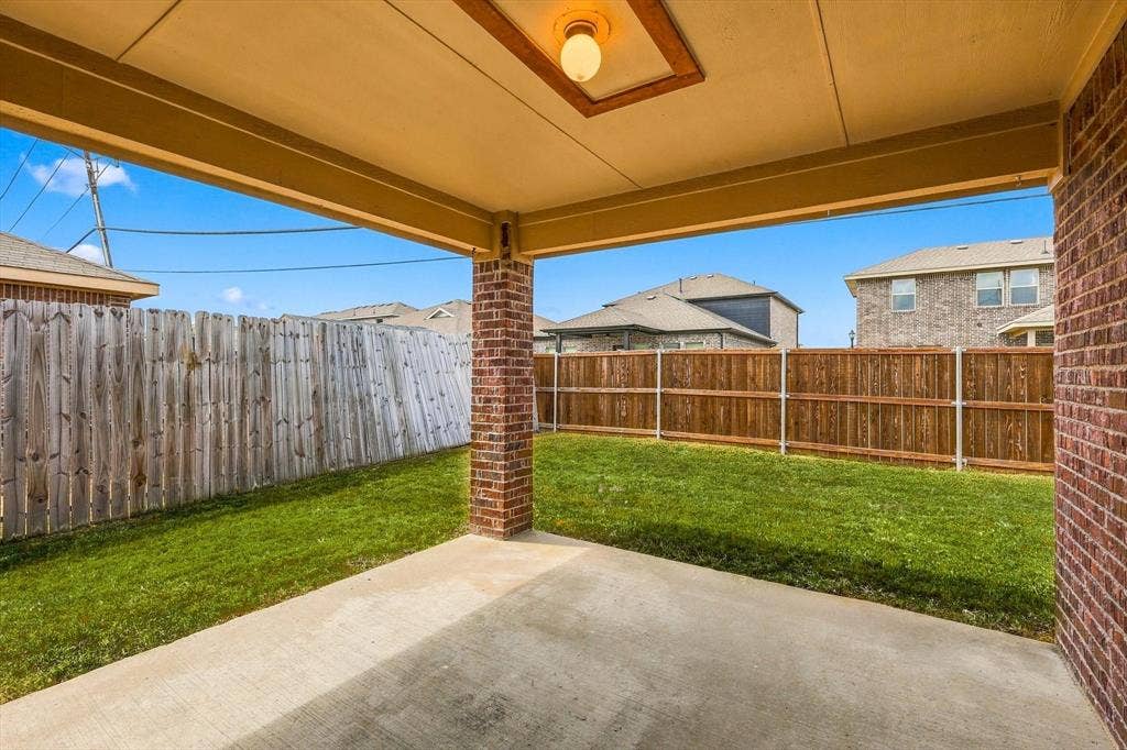 2515 Wynngate Drive, Seagoville, TX 75159