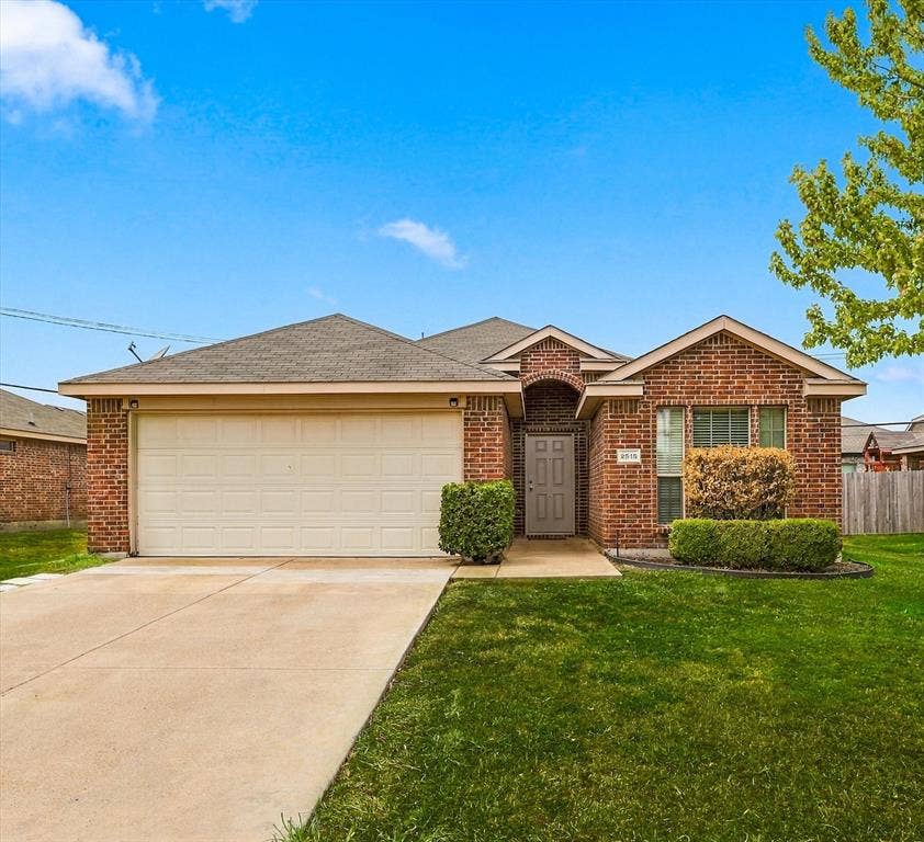 Property photo for 2515 Wynngate Drive, Seagoville, TX