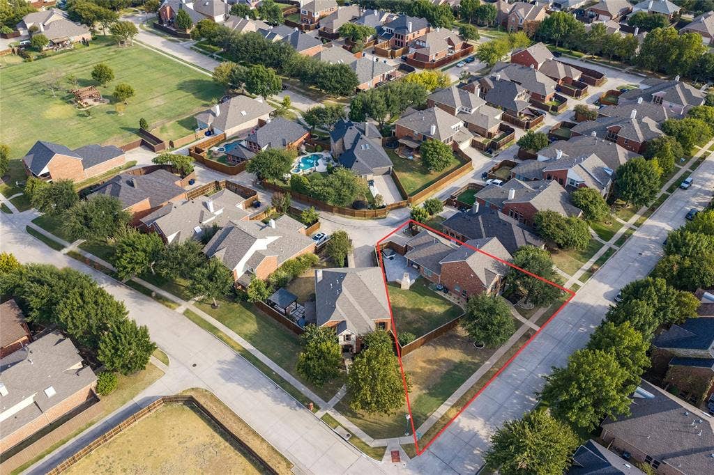 10138 Planters Row Drive, Frisco, TX 75033 Community tennis and basketball courts keep an active lifestyle close to home, all included with the HOA.