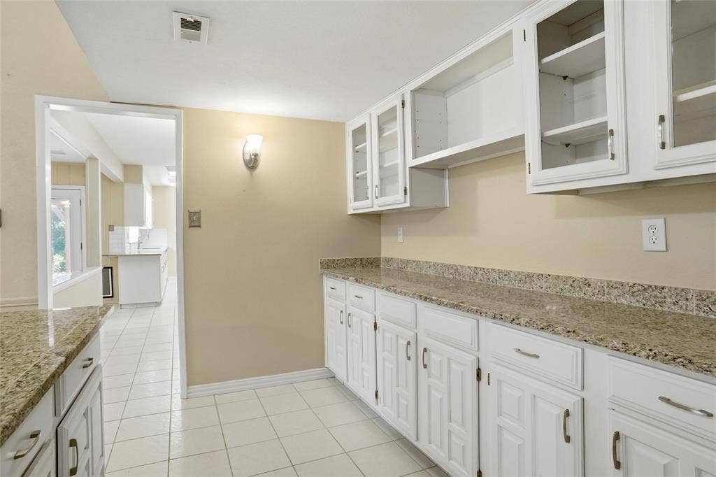 3701 Windsong Lane, Bedford, TX 76021
