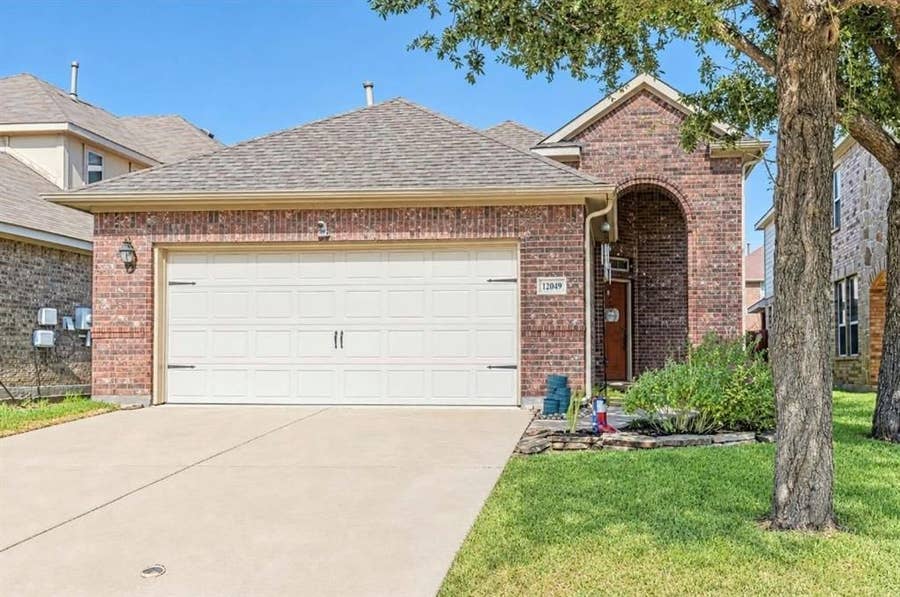 Property photo for 12049 Walden Wood Drive, Fort Worth, TX