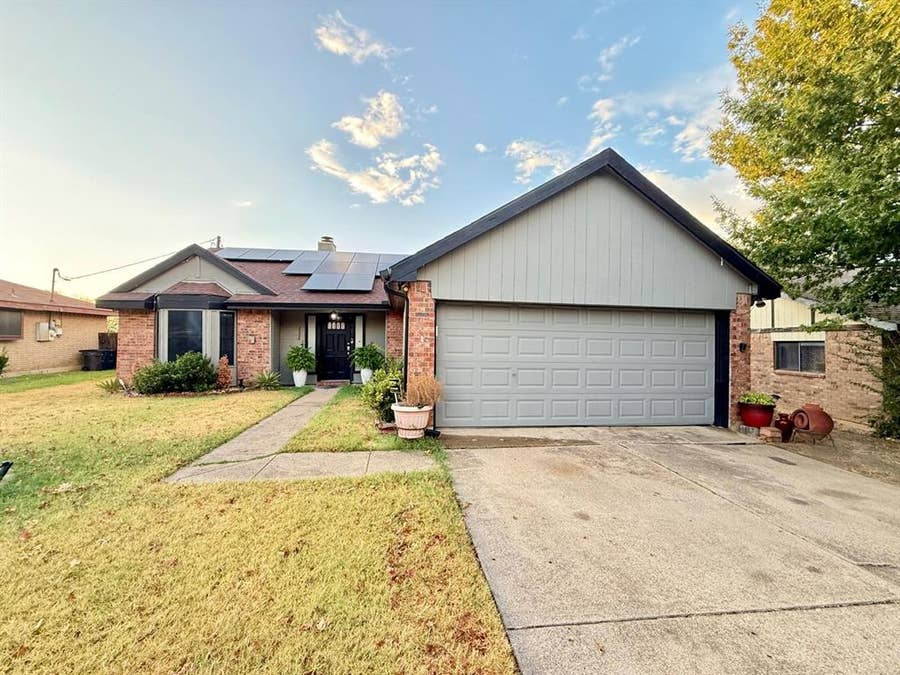 Property photo for 2608 Shasta Court, Fort Worth, TX