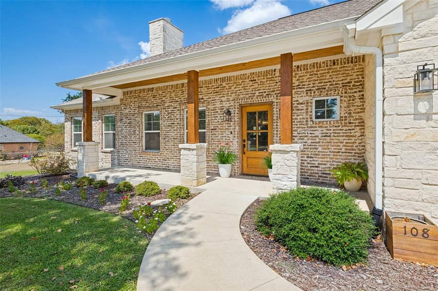 Property photo for 108 Rye Place, Gun Barrel City, TX