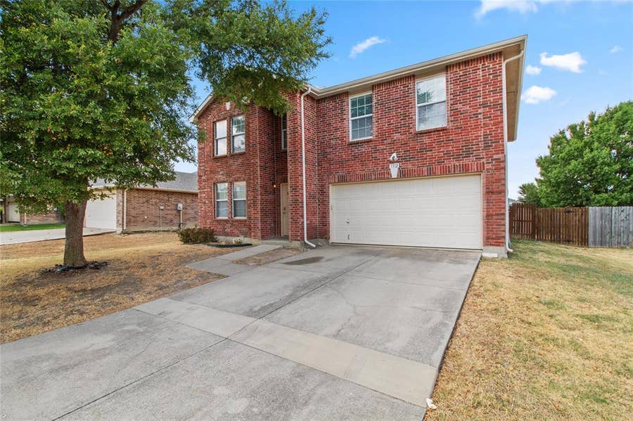 Property photo for 1312 Erin Court, Burleson, TX