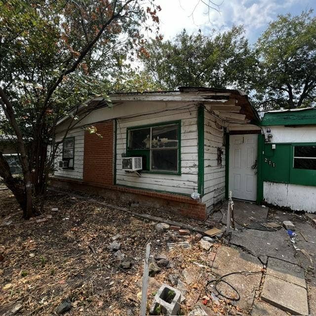 211 Hamden Lane, Mesquite, TX 75149 211 Hamden Lane, Mesquite, TX 75149