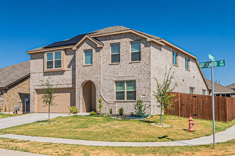 Property photo for 1104 Goldenrod Drive, Godley, TX