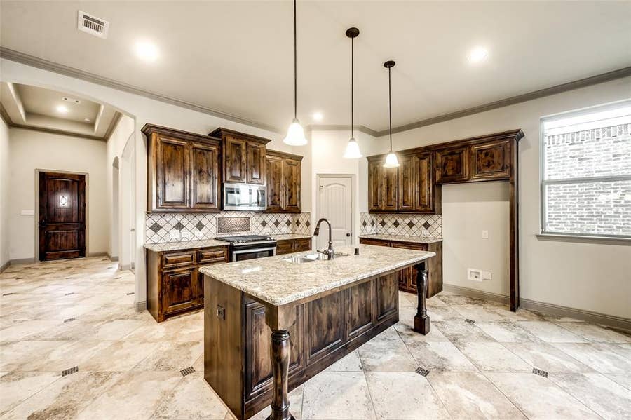 Property photo for 8512 Meadow Sweet Lane, Fort Worth, TX