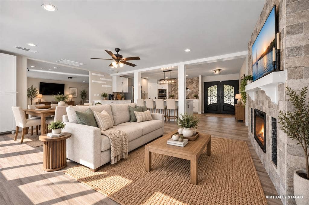 With a game room off of this room, you could easily make this space one big dining room for luxe entertaining.