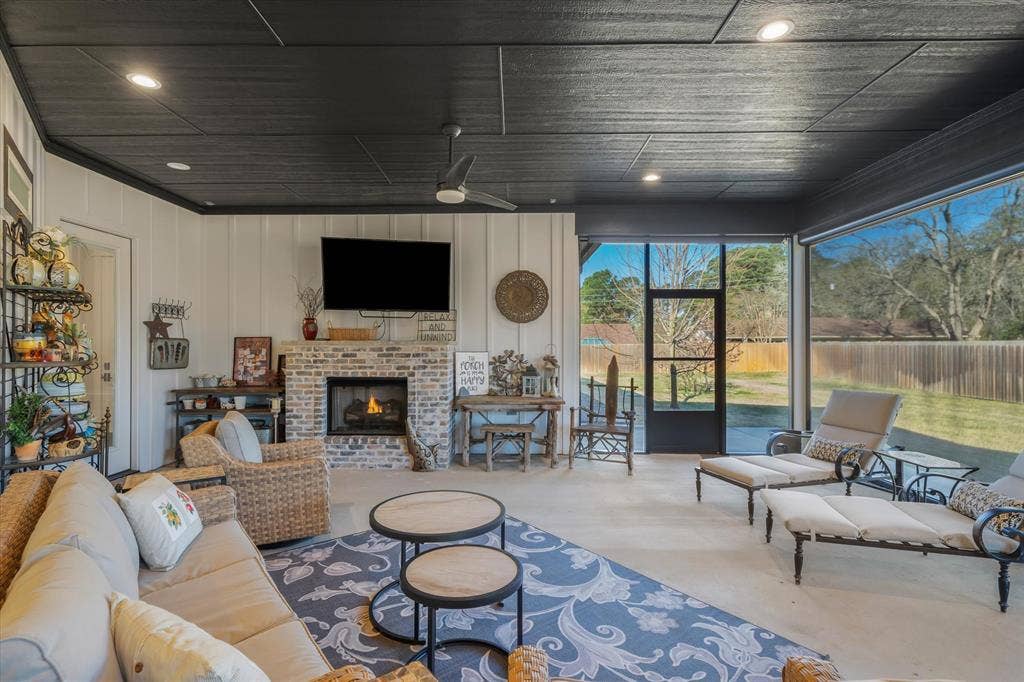 202 Winged Foot Drive, Hideaway, TX 75771 202 Winged Foot Drive, Hideaway, TX 75771