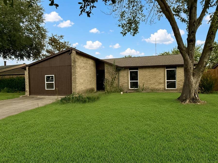 Property photo for 5618 Briarcrest Drive, Garland, TX