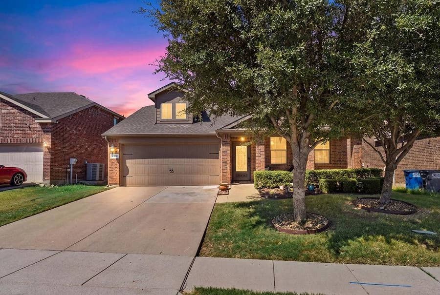 Property photo for 2102 Meadow View Drive, Princeton, TX