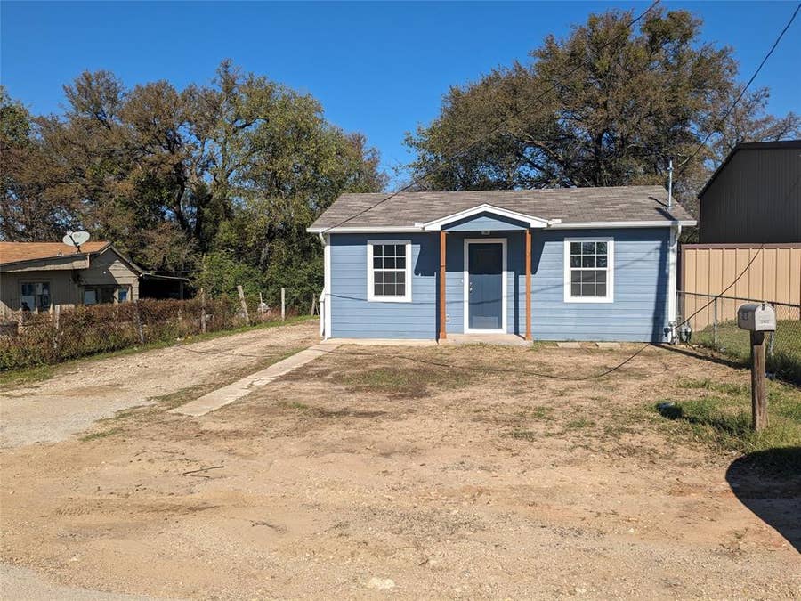 Property photo for 4916 Roadrunner Road, Fort Worth, TX
