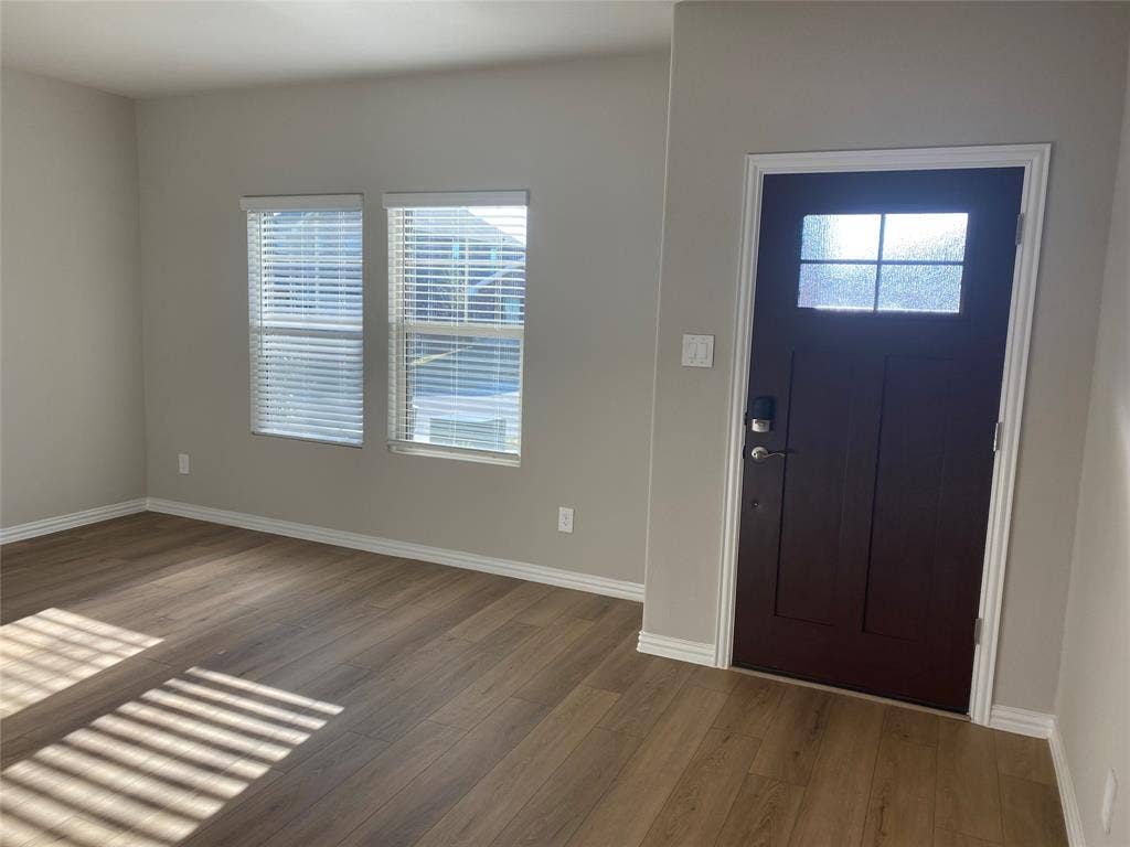 2129 Mustang Way, Seagoville, TX 75159