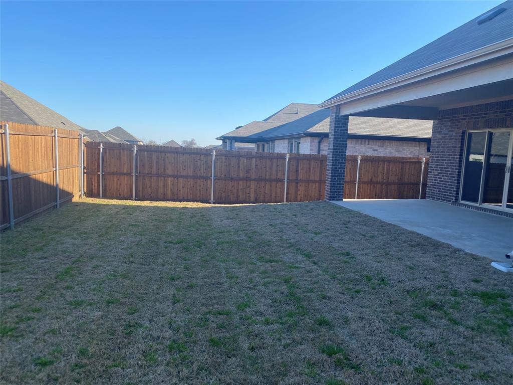 2129 Mustang Way, Seagoville, TX 75159