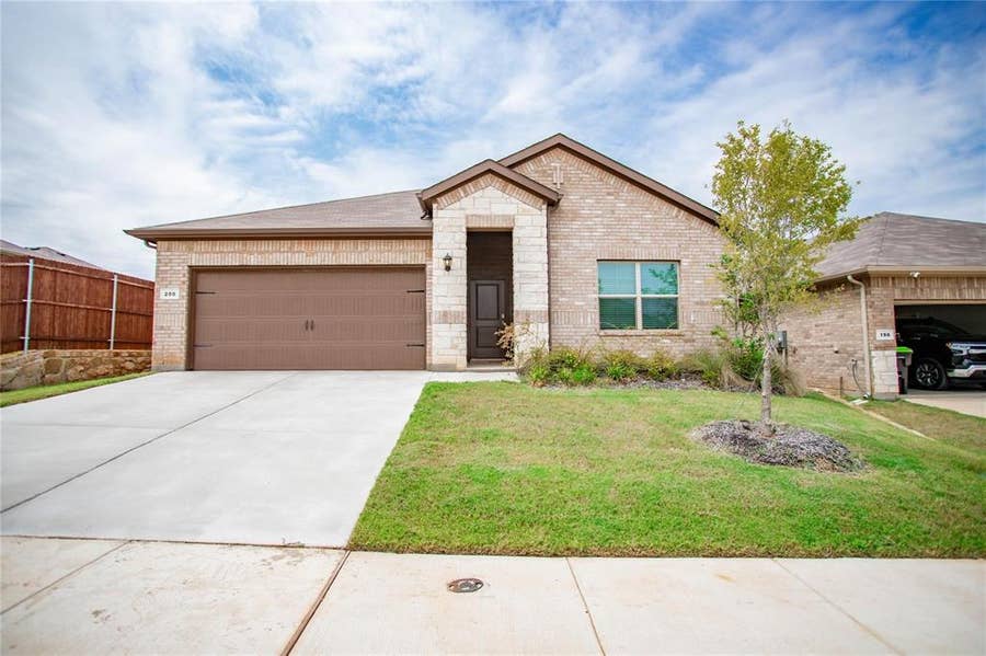Property photo for 200 Lantana Trail, Boyd, TX