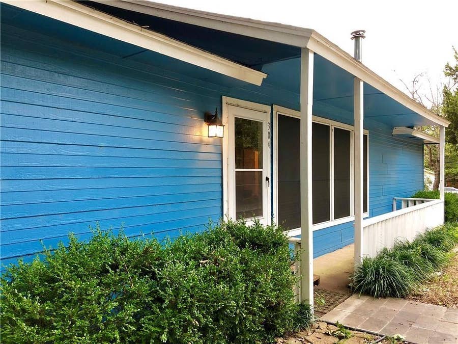 Property photo for 304 Nighthawk Drive, Pottsboro, TX
