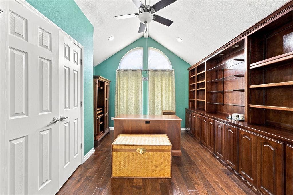 2214 White Lane, Haslet, TX 76052