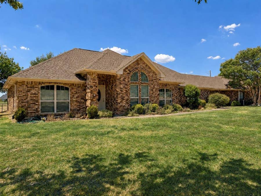 Property photo for 2214 White Lane, Haslet, TX