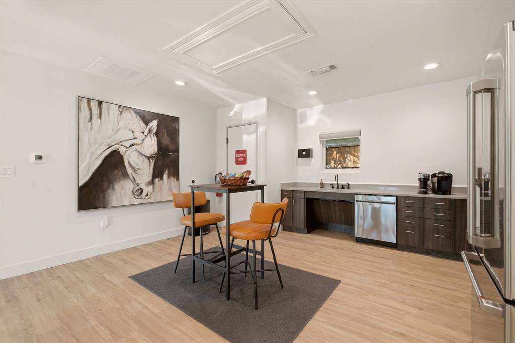 7274 Elm Street, Frisco, TX 75034 7274 Elm Street, Frisco, TX 75034