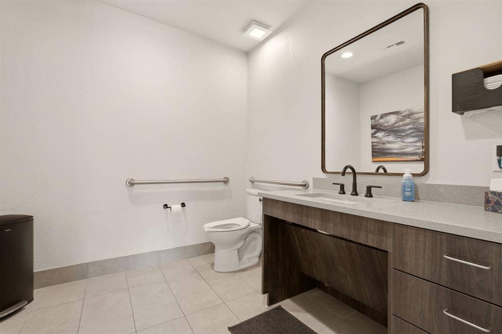 7274 Elm Street, Frisco, TX 75034 7274 Elm Street, Frisco, TX 75034