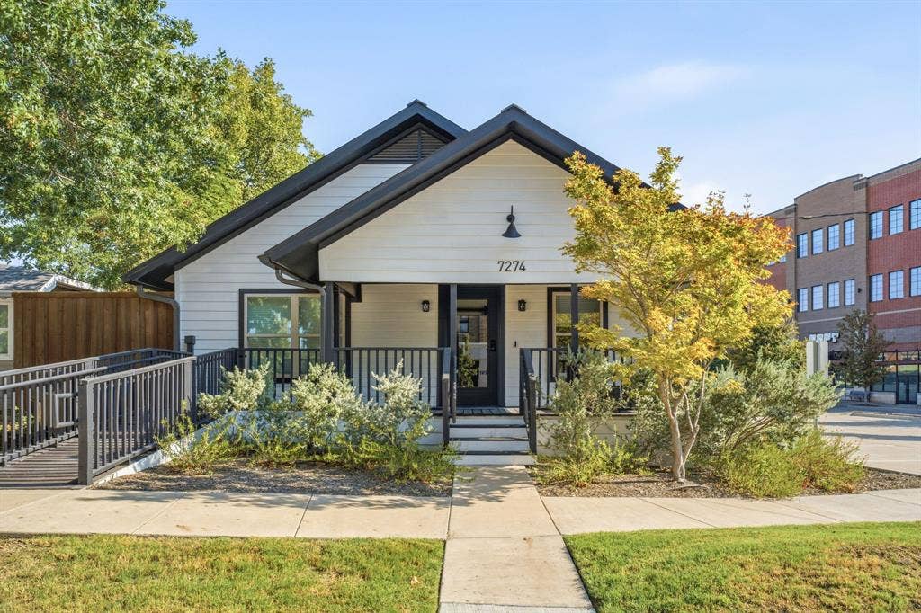 7274 Elm Street, Frisco, TX 75034 7274 Elm Street, Frisco, TX 75034