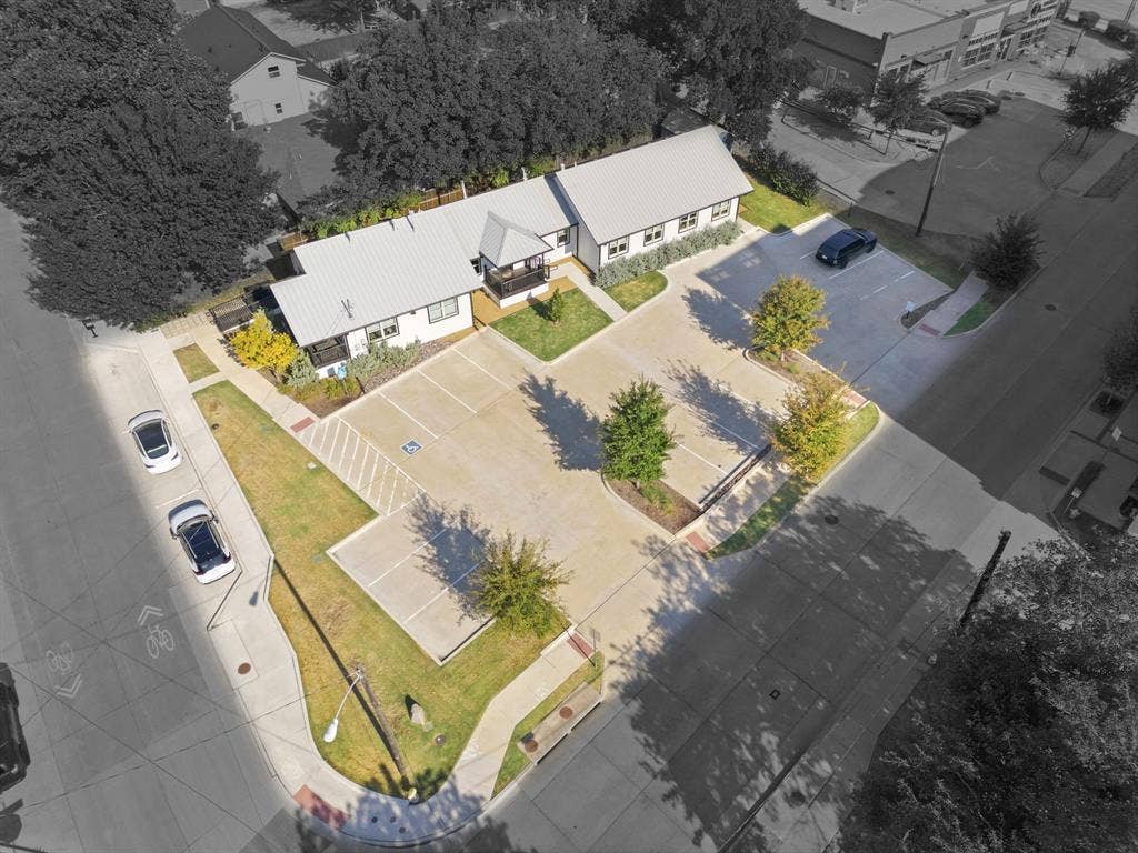 7274 Elm Street, Frisco, TX 75034 7274 Elm Street, Frisco, TX 75034