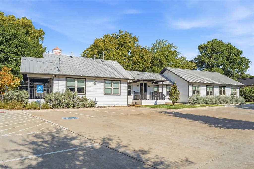7274 Elm Street, Frisco, TX 75034 7274 Elm Street, Frisco, TX 75034