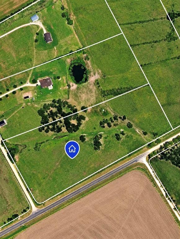 Property photo for 102 County Road 151, Riesel, TX
