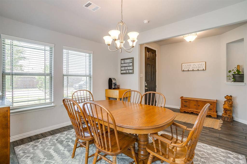 421 Escondido Street, Weatherford, TX 76087 421 Escondido Street, Weatherford, TX 76087