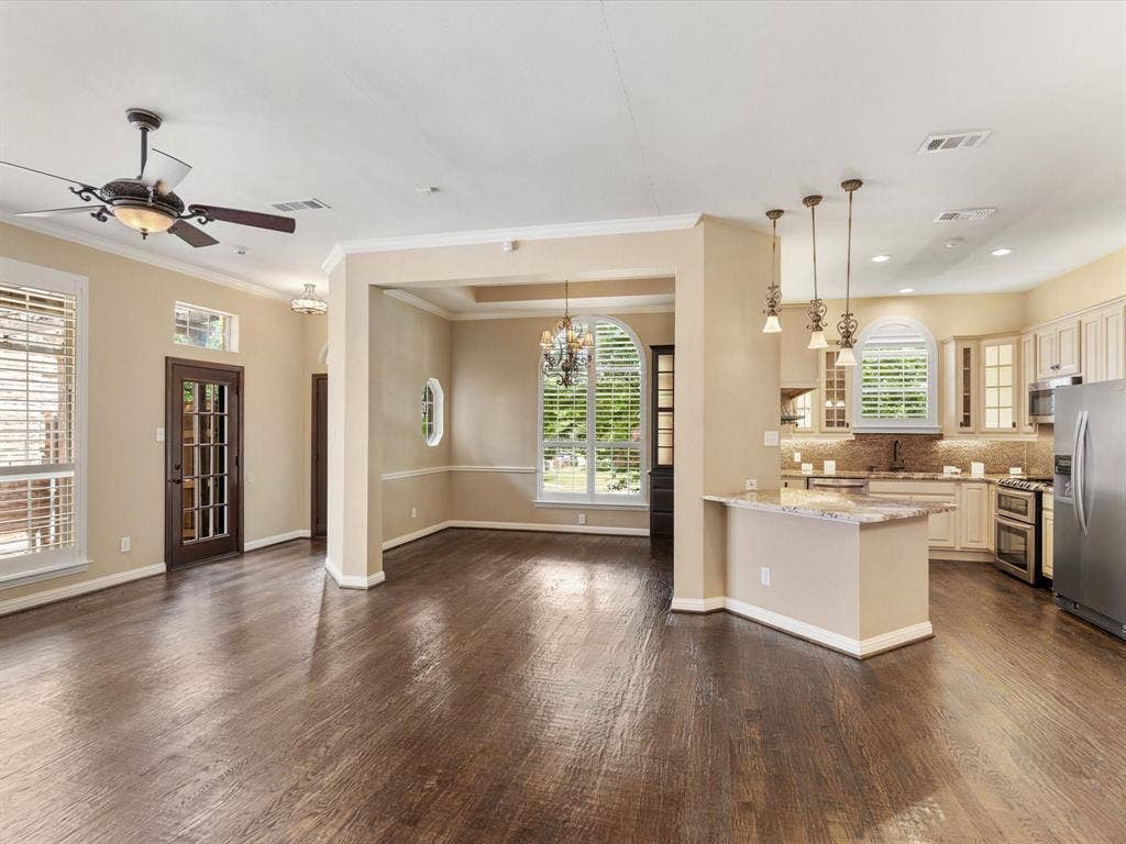 8129 Springmoss Drive, Plano, TX 75025