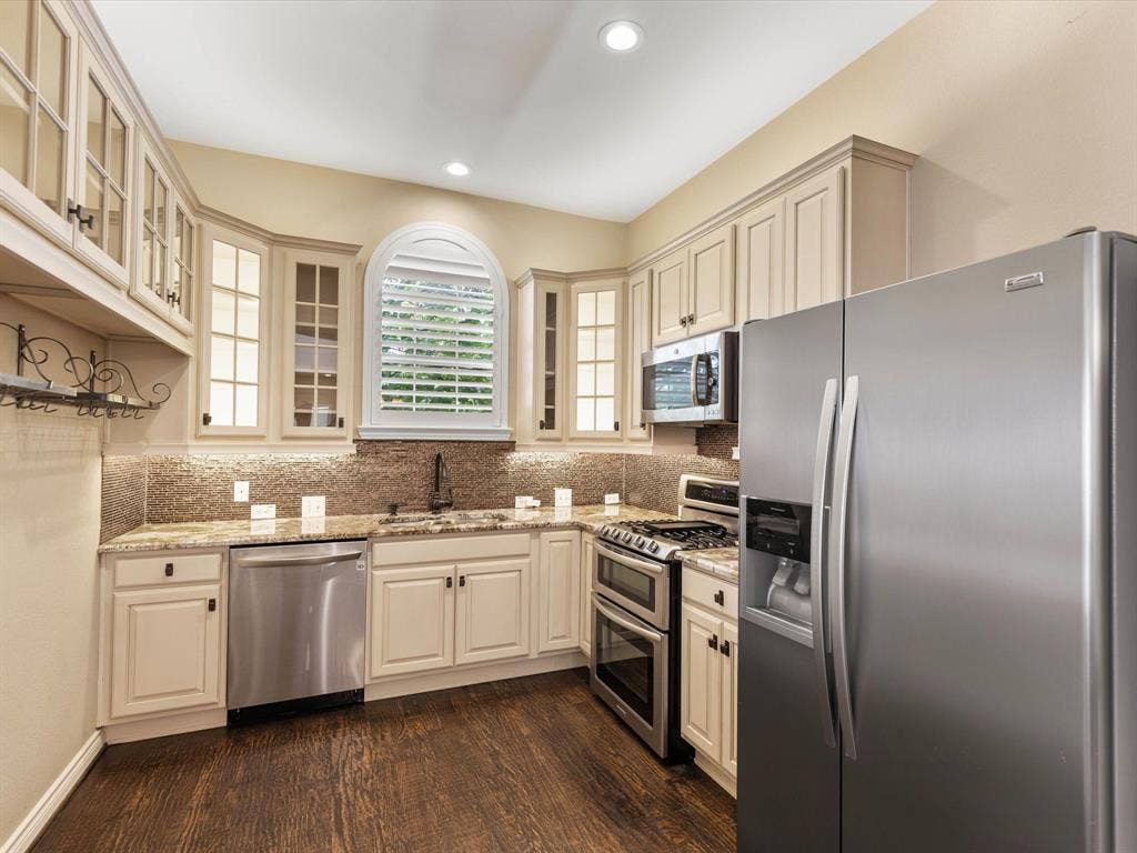 8129 Springmoss Drive, Plano, TX 75025