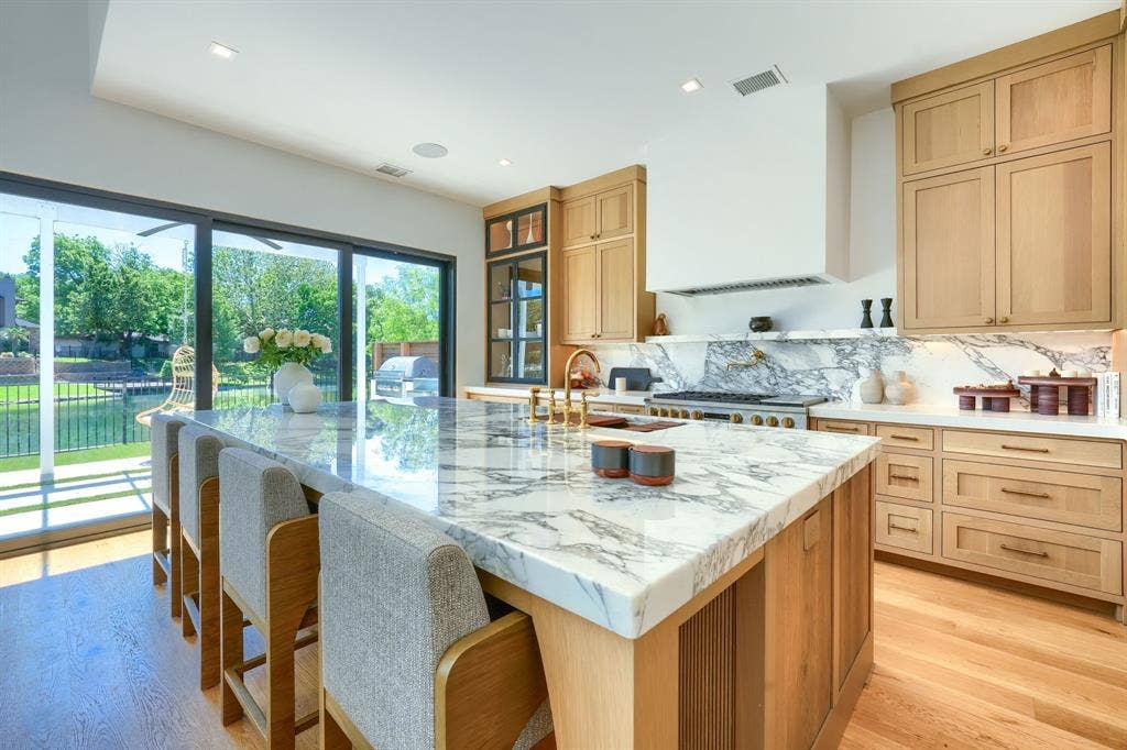 5108 Yacht Club Drive, Rockwall, TX 75032 5108 Yacht Club Drive, Rockwall, TX 75032