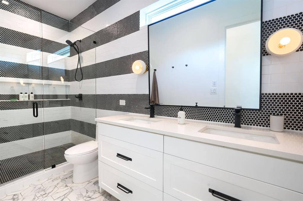 5108 Yacht Club Drive, Rockwall, TX 75032 5108 Yacht Club Drive, Rockwall, TX 75032