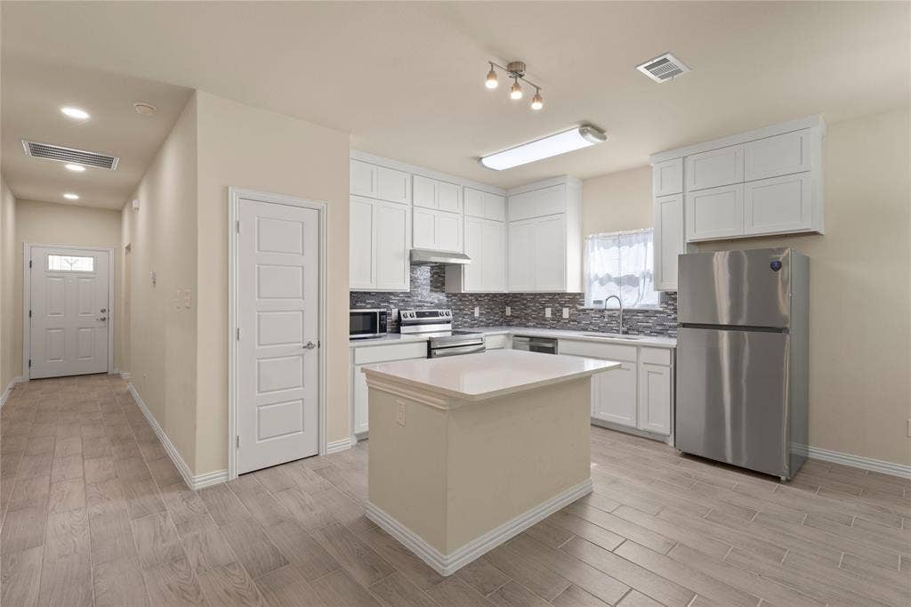 2959 Simpson Stuart Road, Dallas, TX 75241 2959 Simpson Stuart Road, Dallas, TX 75241